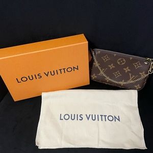 Louis Vuitton Mini Pochette Accessoires